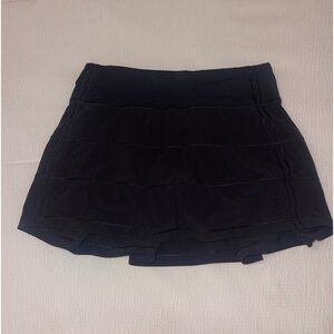 Lululemon, size 2, black skirt